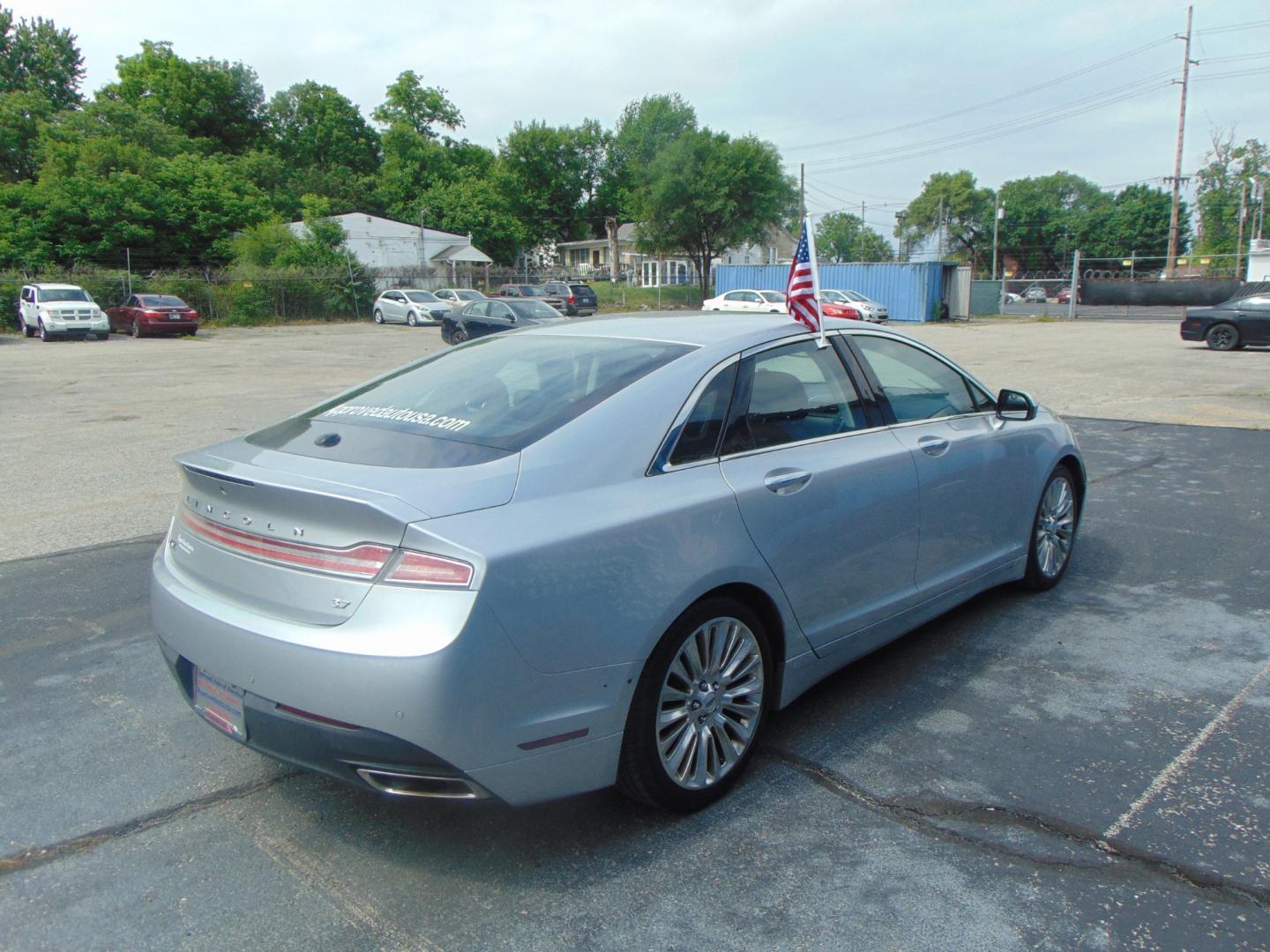 2015 Lincoln MKZ (3LN6L2GKXFR) , located at 2105 Dixie Hwy, Louisville, KY, 40210, (502) 772-3333, 38.220932, -85.795441 - Photo#7